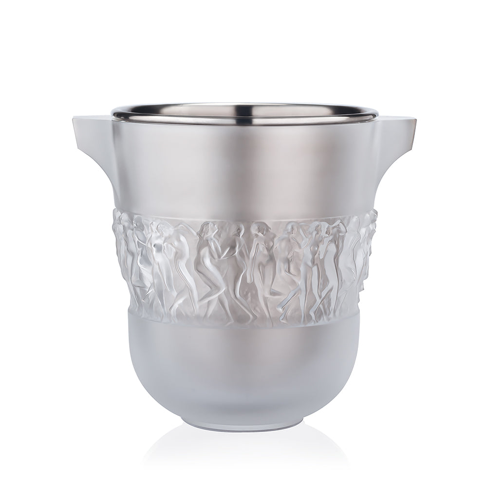 Der Weinkühler oder Champagner Kühler ist ein weiterer Klassiker aus dem Traditionhaus von Lalique und komplett auch Krisallglas gefertigt