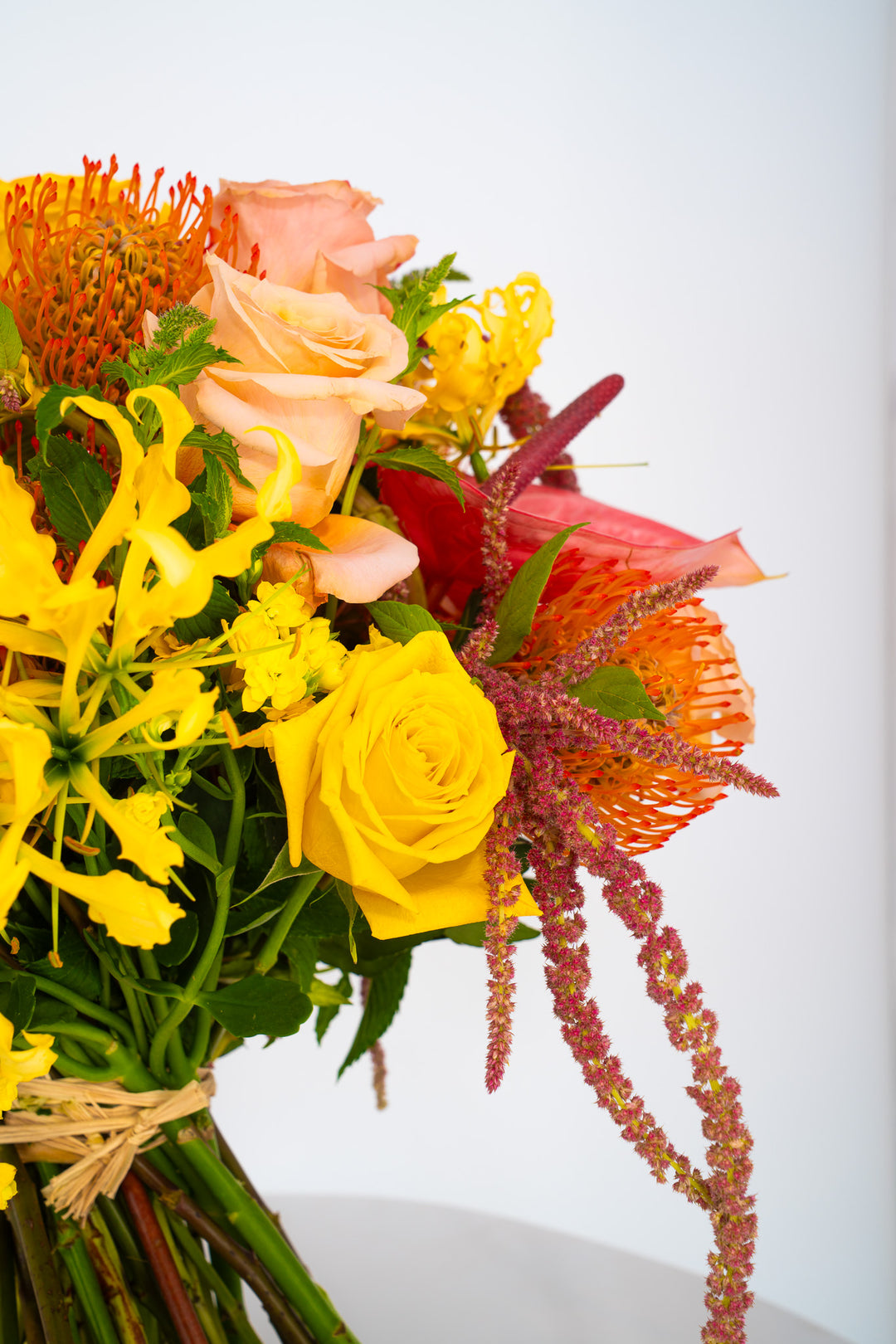 Handgebundener Blumenstrauß "Joy of Color" – Blumen Bahlmann München