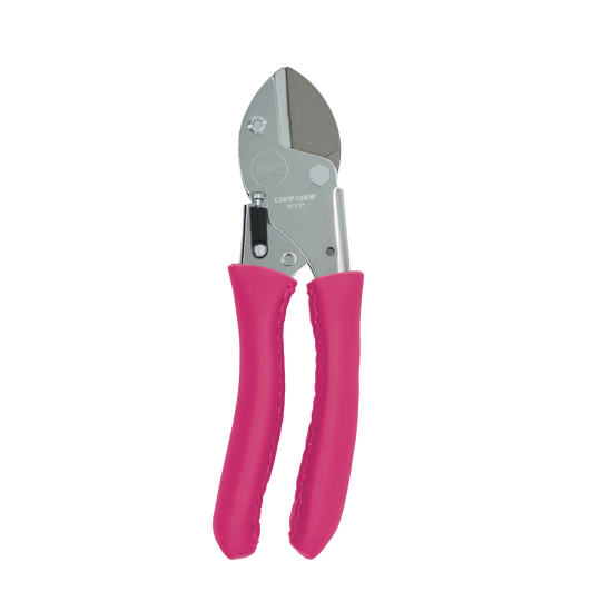 Hochwertige Chop Chop Bloom Gartenschere in Pink mit scharfen Klingen und ergonomischem, handgenähtem Ledergriff für präzise Schnitte bei Blumen, Zweigen und Pflanzen im Garten und im Innenbereich. Blumen Bahlmann München