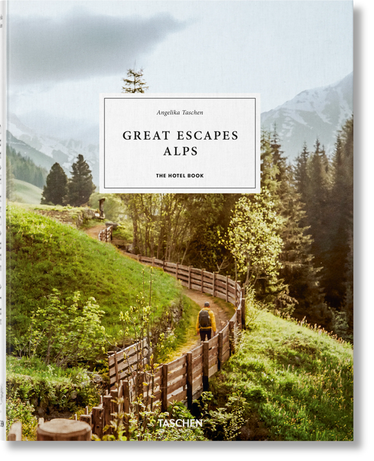 Zwei Reisebildbände aus der TASCHEN-Reihe „Great Escapes“ – Italy und Alps – mit exklusiven Hotels und Rückzugsorten, hochwertig gebunden im edlen Hardcover. Blumen Bahlmann München