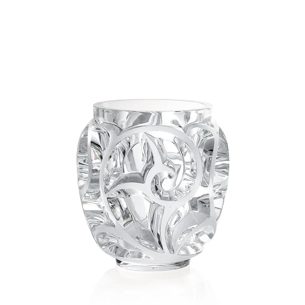 Lalique Tourbillons Vase aus klarem, glänzendem Kristall mit plastischem, spiralförmigem Farnrelief. Blumen Bahlmann München.