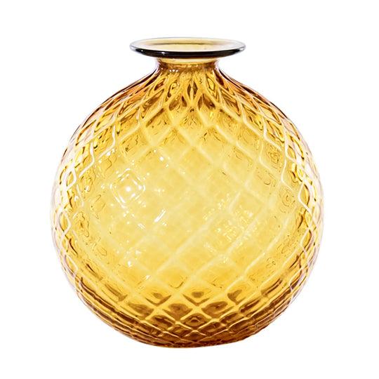 Venini Monofiori Balloton Vase aus mundgeblasenem Muranoglas mit charakteristischer rautenförmiger Balloton-Struktur und kontrastierendem Glasrand. Blumen Bahlmann München.